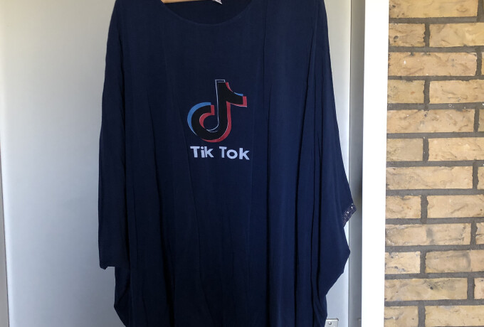 T-shirt met vlindermouw en lovertjes photo 0 