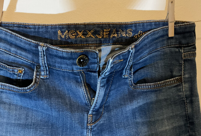 Een spijkerbroek van Mexx maat 42 photo 1 