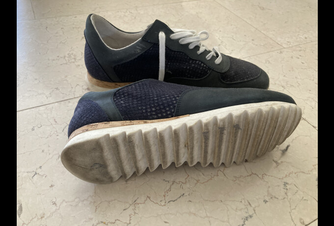Sneakers maat 43