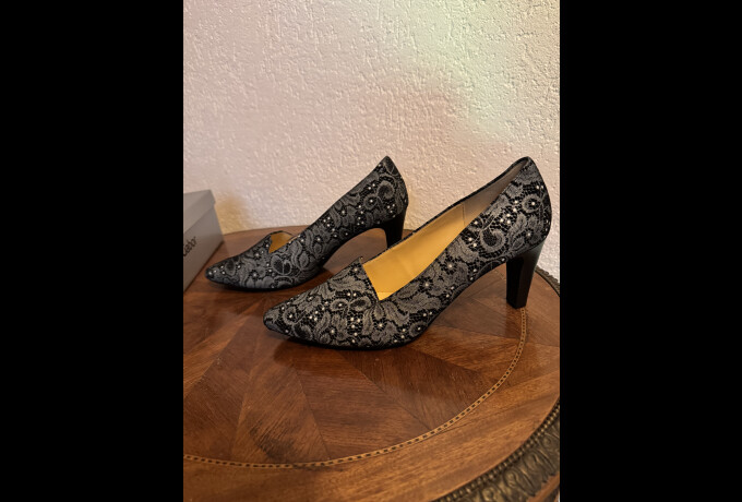 Pumps met modieuze print photo 1 