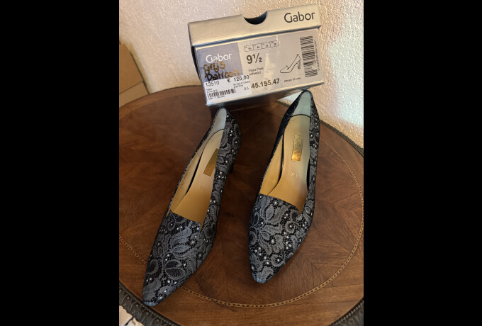 Pumps met modieuze print photo 2 